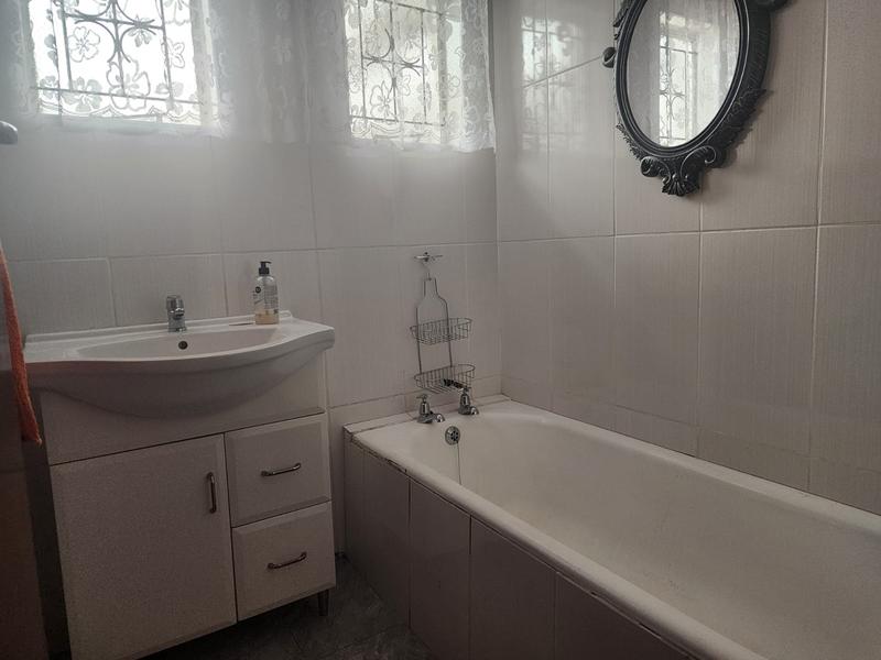 3 Bedroom Property for Sale in Austinville Western Cape